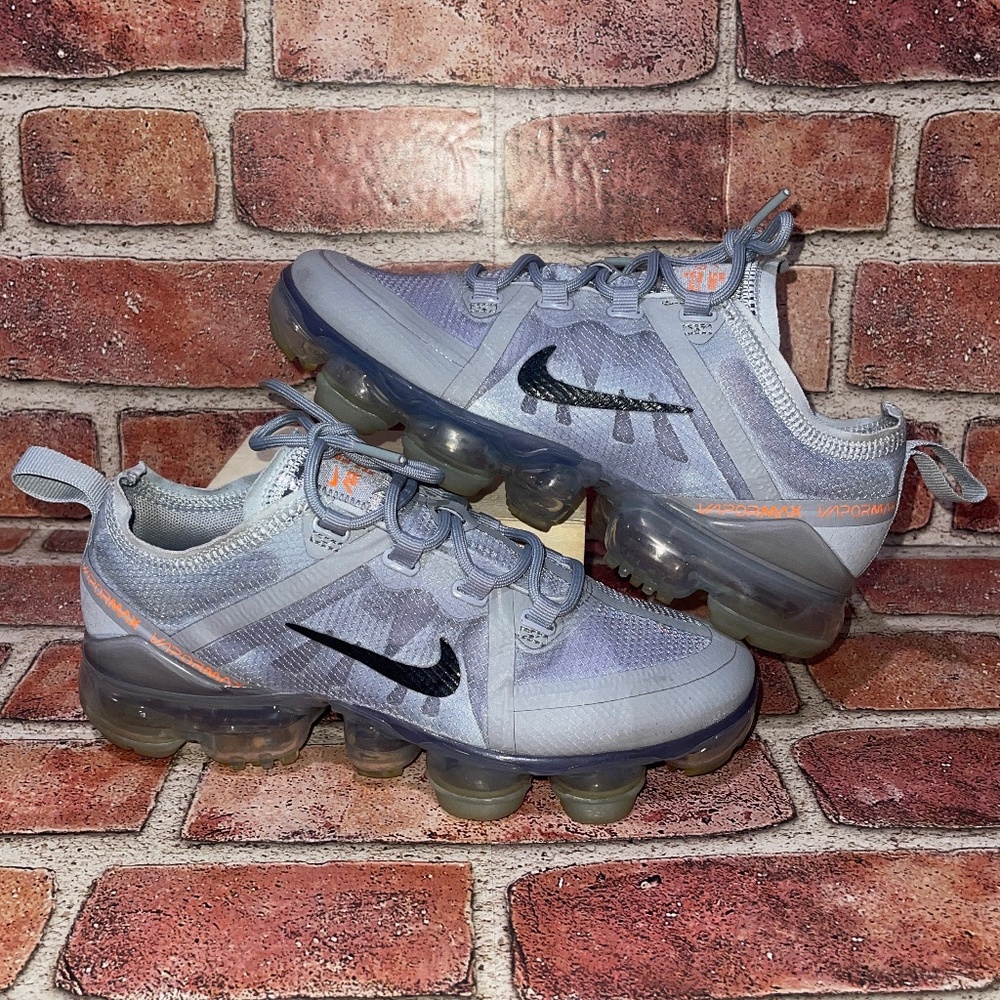 Pre-Owned Nike Air Vapormax 2019 GS Gray AJ2616-011 Size Youth 4Y Unisex Sneaker